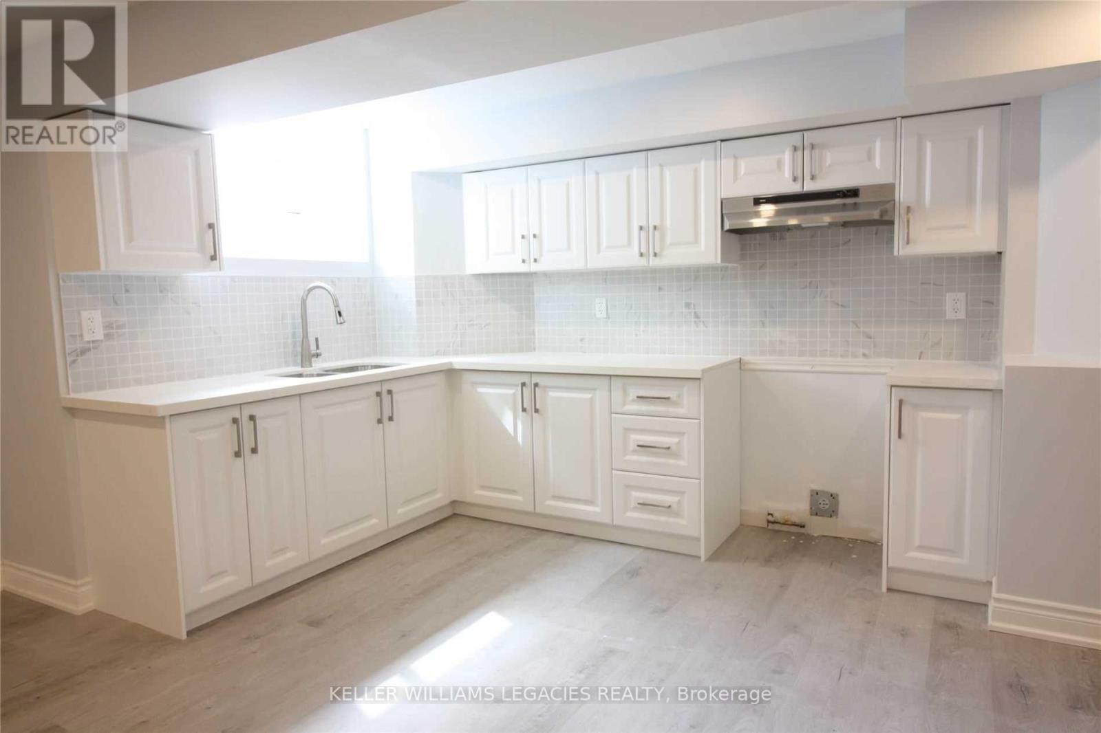 Bsmt - 30 Richgrove Drive, Brampton, Ontario  L6P 1X6 - Photo 12 - W12495746