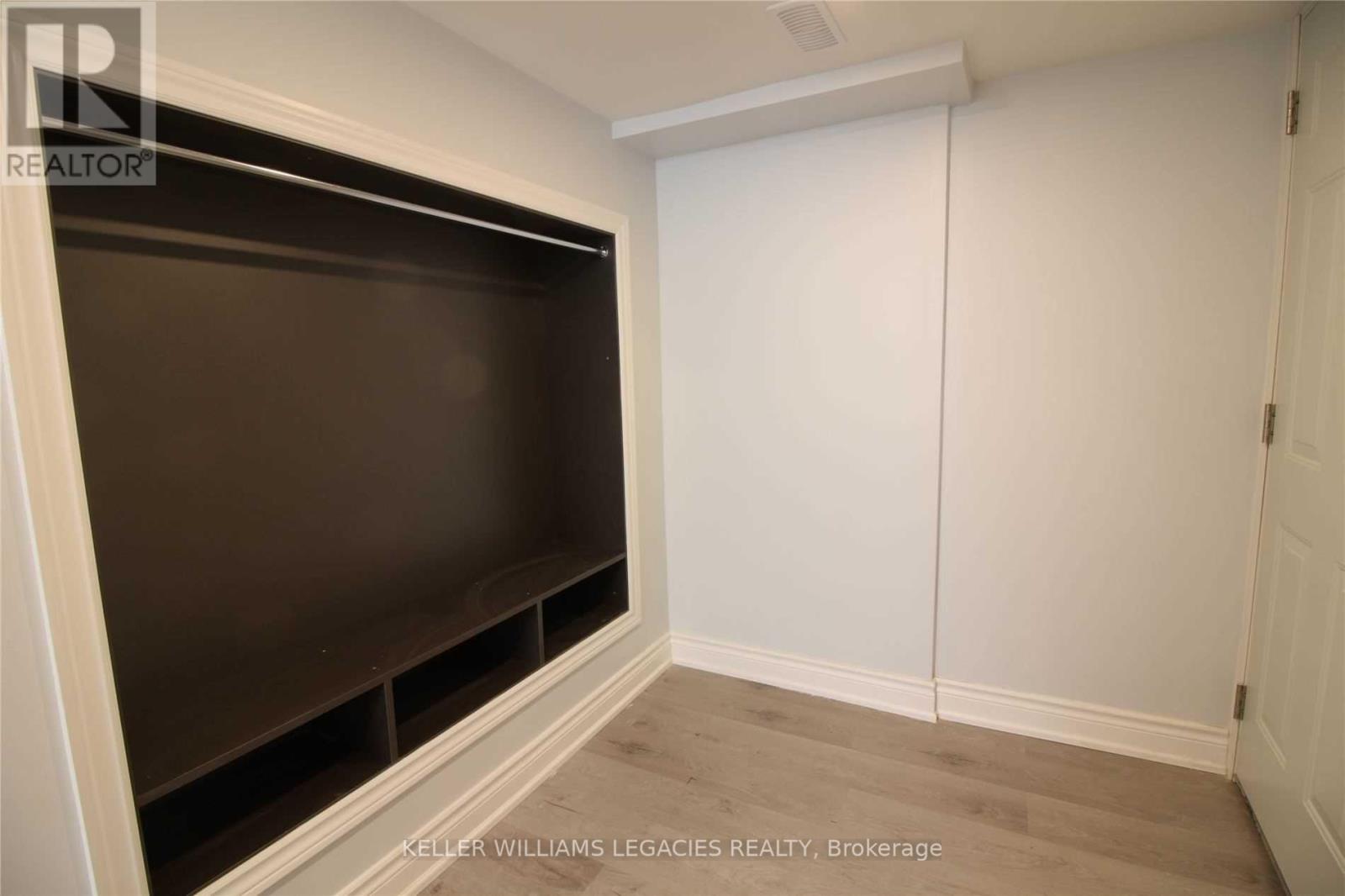 Bsmt - 30 Richgrove Drive, Brampton, Ontario  L6P 1X6 - Photo 6 - W12495746