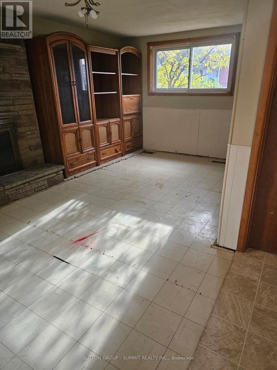 515 Trafford Crescent, Oakville, Ontario  L6L 3T2 - Photo 10 - W12495774