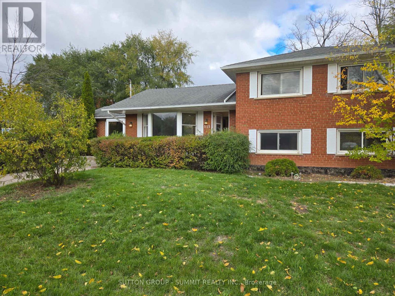 515 Trafford Crescent, Oakville, Ontario  L6L 3T2 - Photo 2 - W12495774