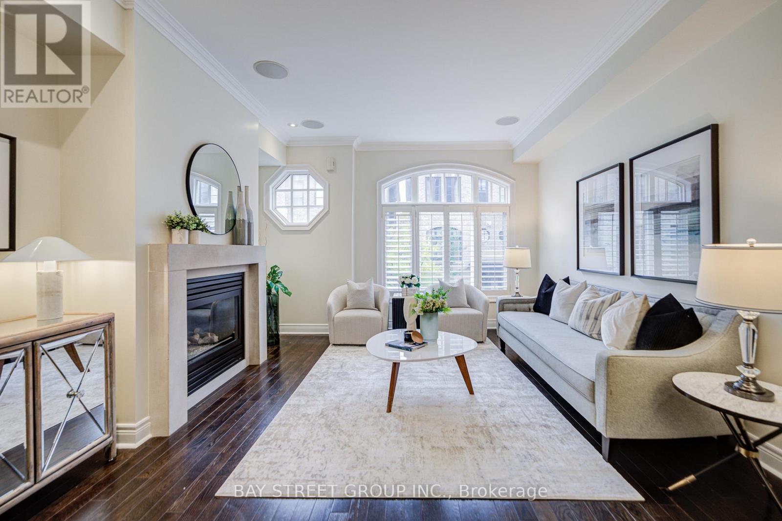 51 Lobo Mews, Toronto, Ontario  M8Z 0B2 - Photo 19 - W12495778