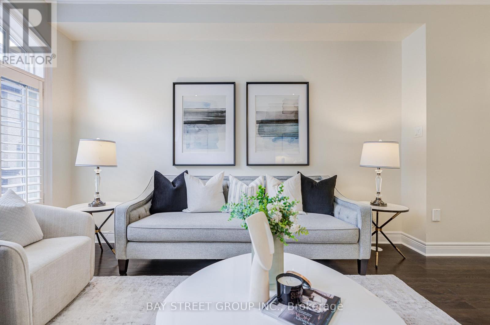 51 Lobo Mews, Toronto, Ontario  M8Z 0B2 - Photo 22 - W12495778