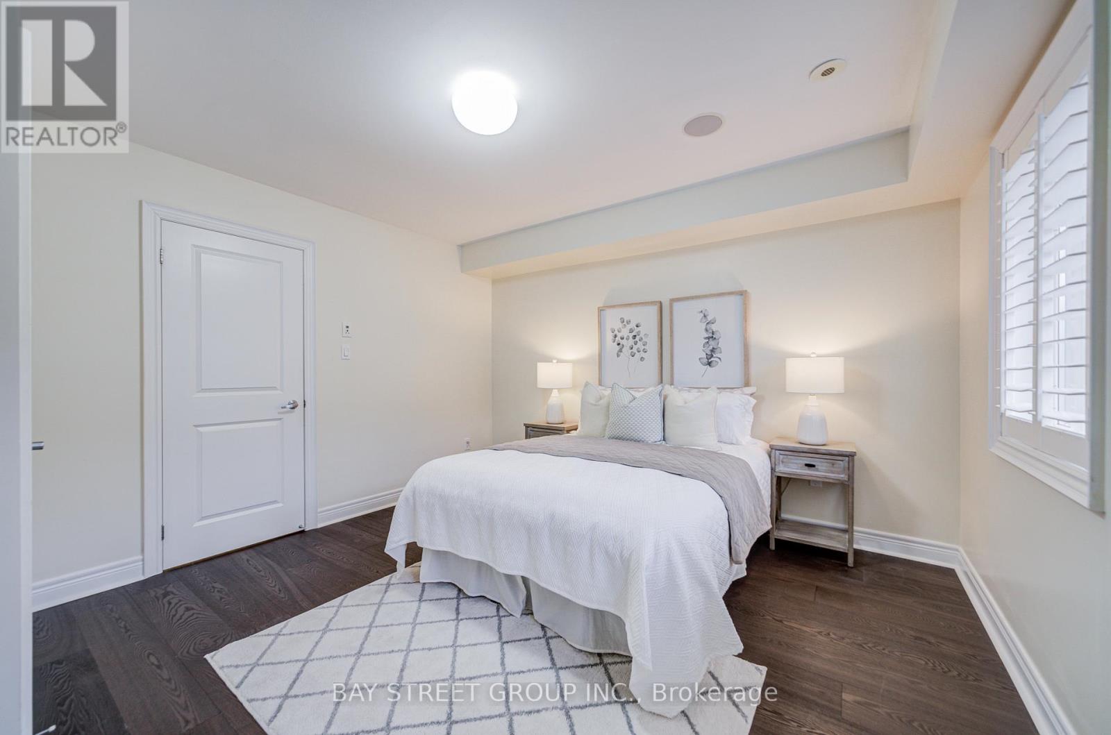 51 Lobo Mews, Toronto, Ontario  M8Z 0B2 - Photo 28 - W12495778