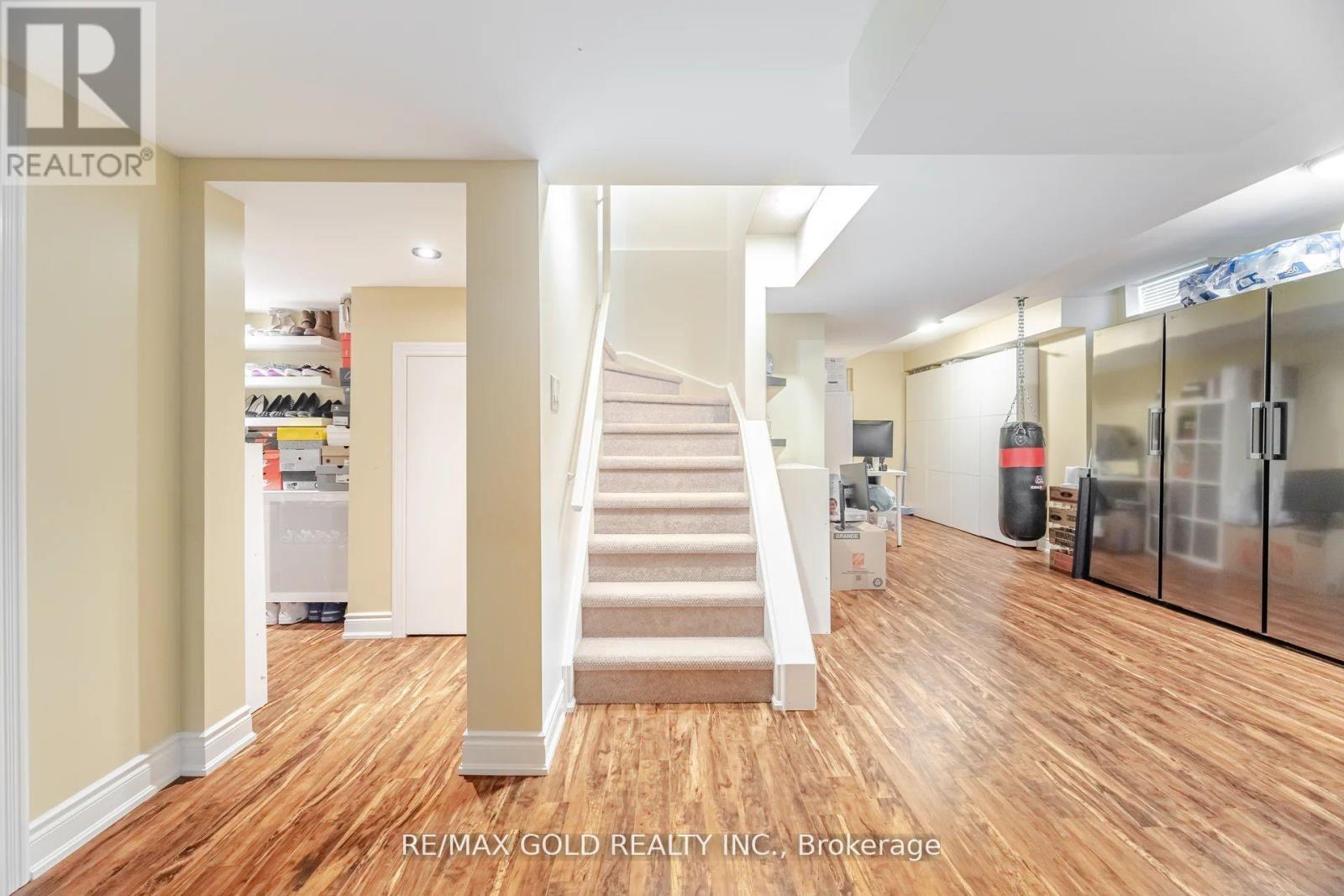 10 Cloverlawn Street, Brampton (Fletcher's Meadow), Ontario  L7A 3X5 - Photo 29 - W12495784