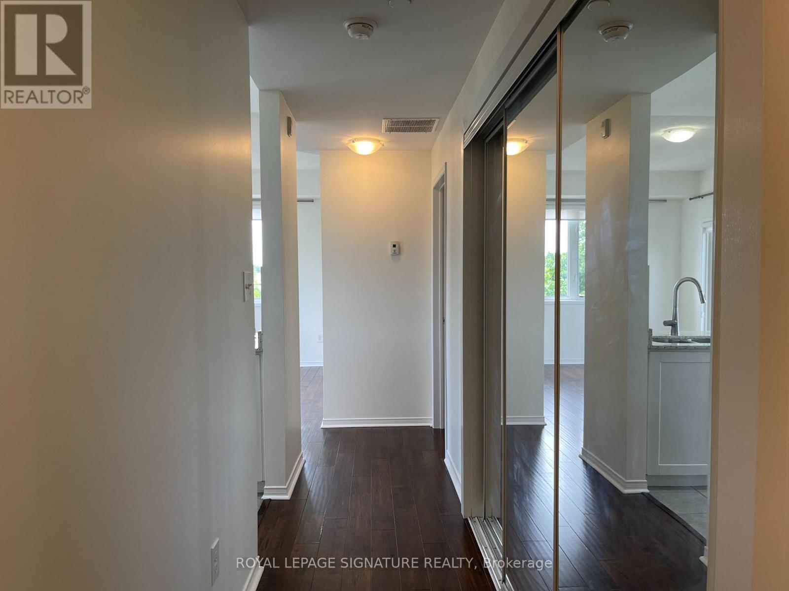 203 - 3055 Thomas Street, Mississauga, Ontario  L5M 0M4 - Photo 4 - W12495794