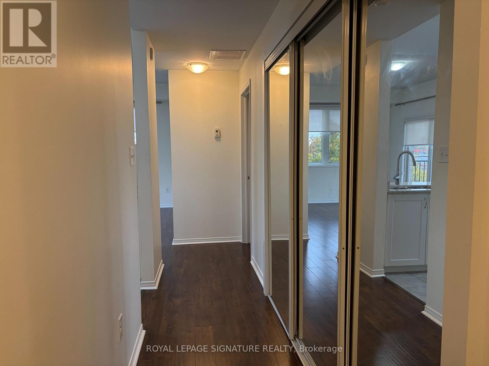 203 - 3055 Thomas Street, Mississauga, Ontario  L5M 0M4 - Photo 5 - W12495794