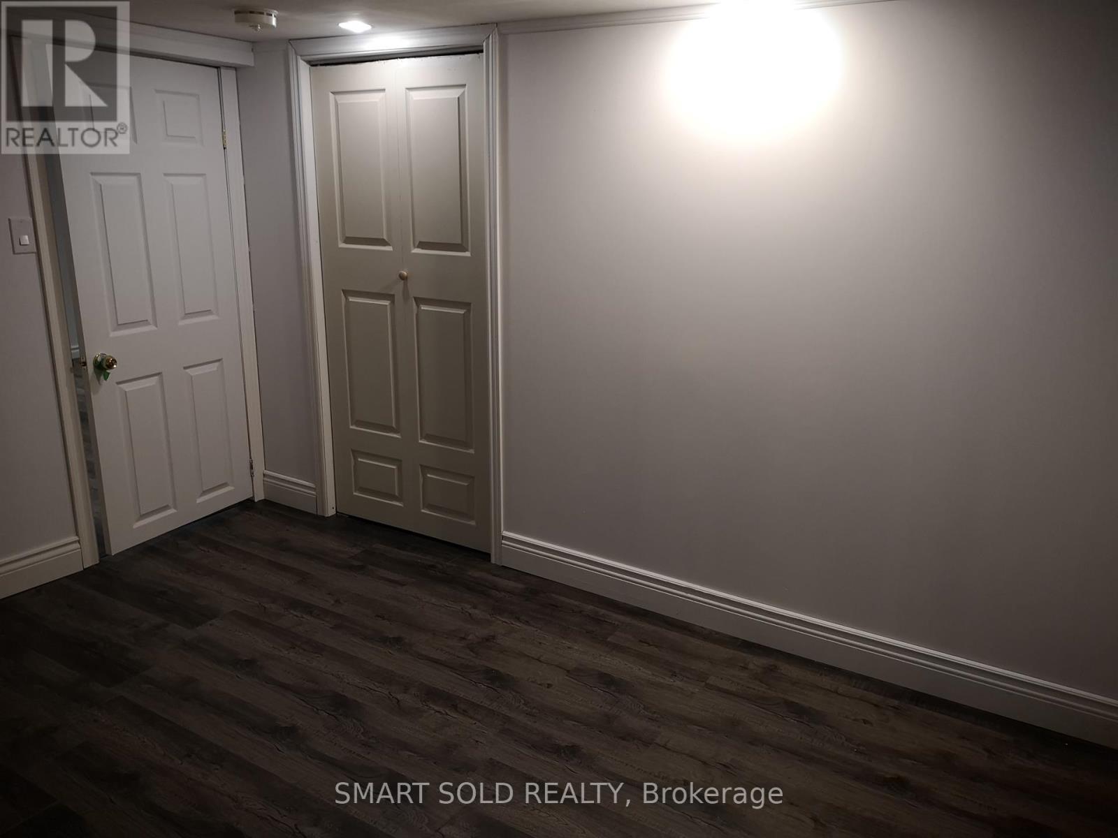 Basement - 1116 Pomona Court, Mississauga, Ontario  L5C 1N2 - Photo 3 - W12495814