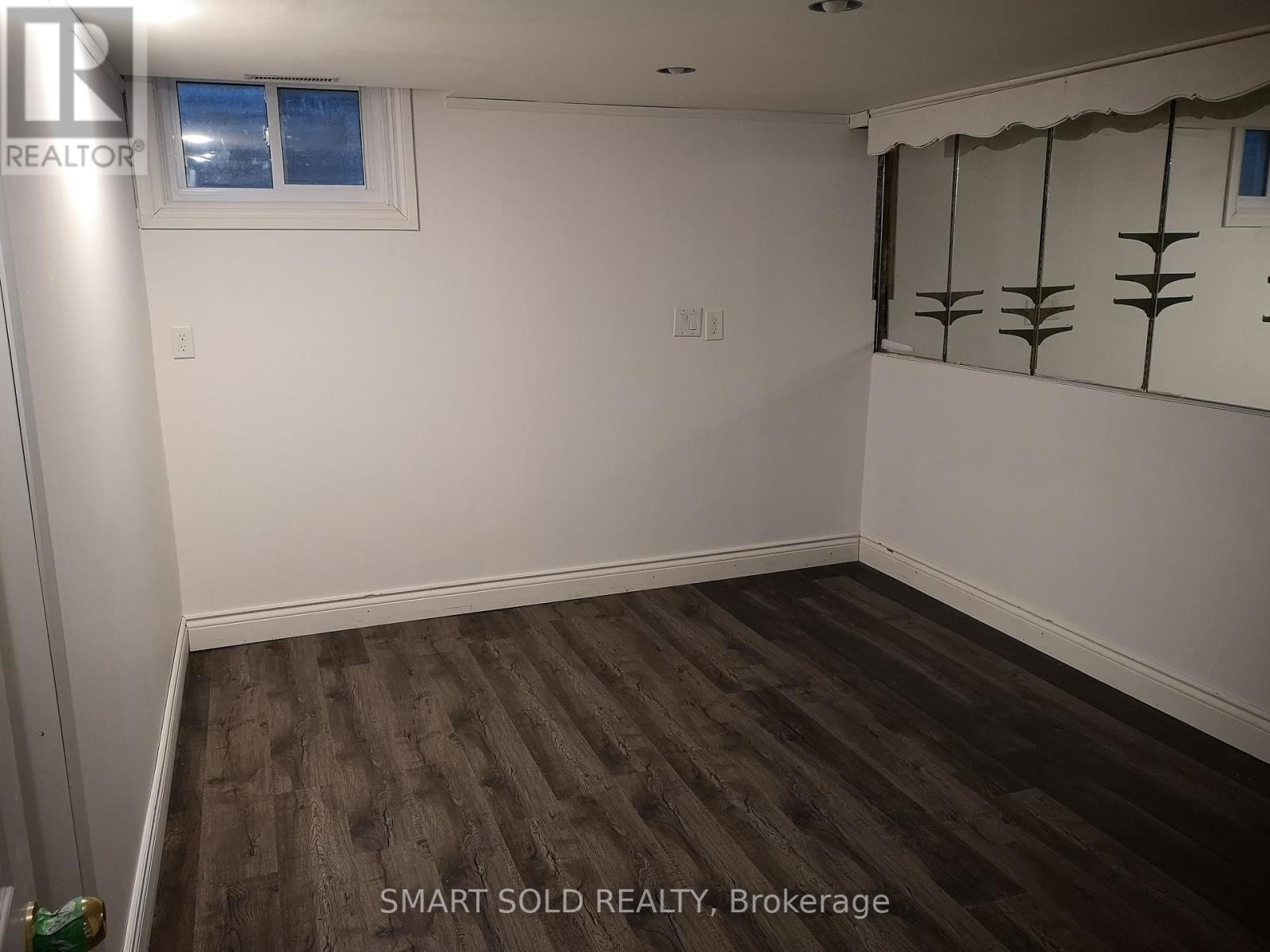 Basement - 1116 Pomona Court, Mississauga, Ontario  L5C 1N2 - Photo 4 - W12495814