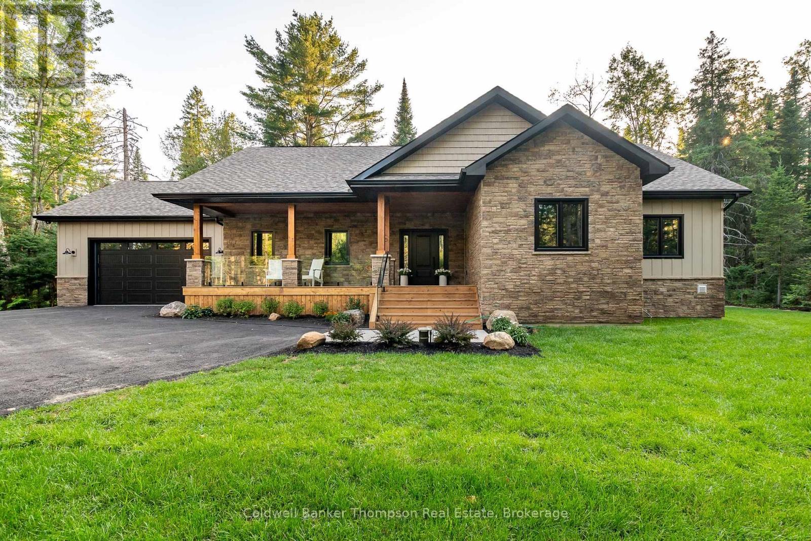 27 CRIMSON LANE, Huntsville, Ontario