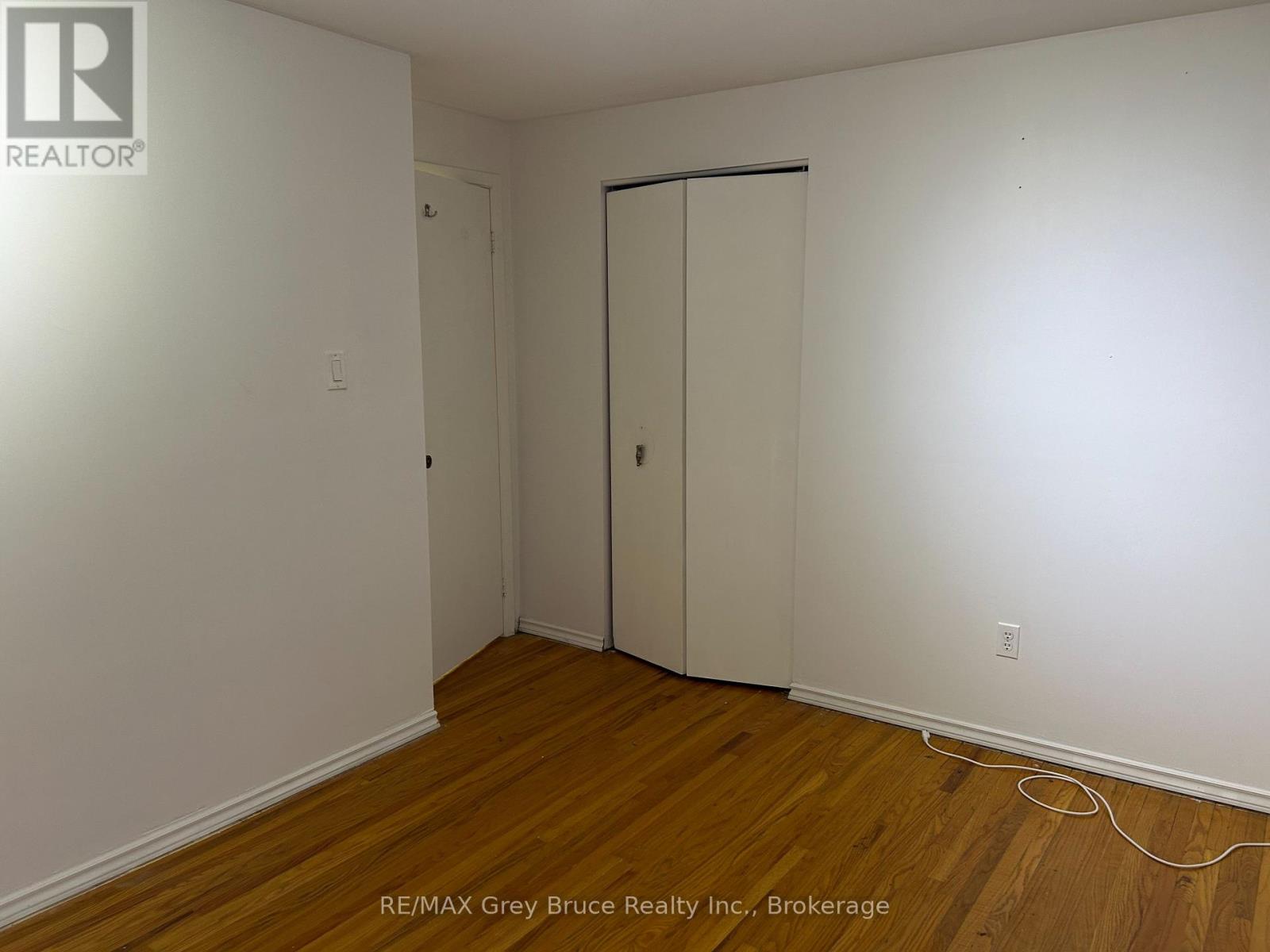 206 6th Avenue E, Owen Sound, Ontario  N4K 2T3 - Photo 14 - X12496056