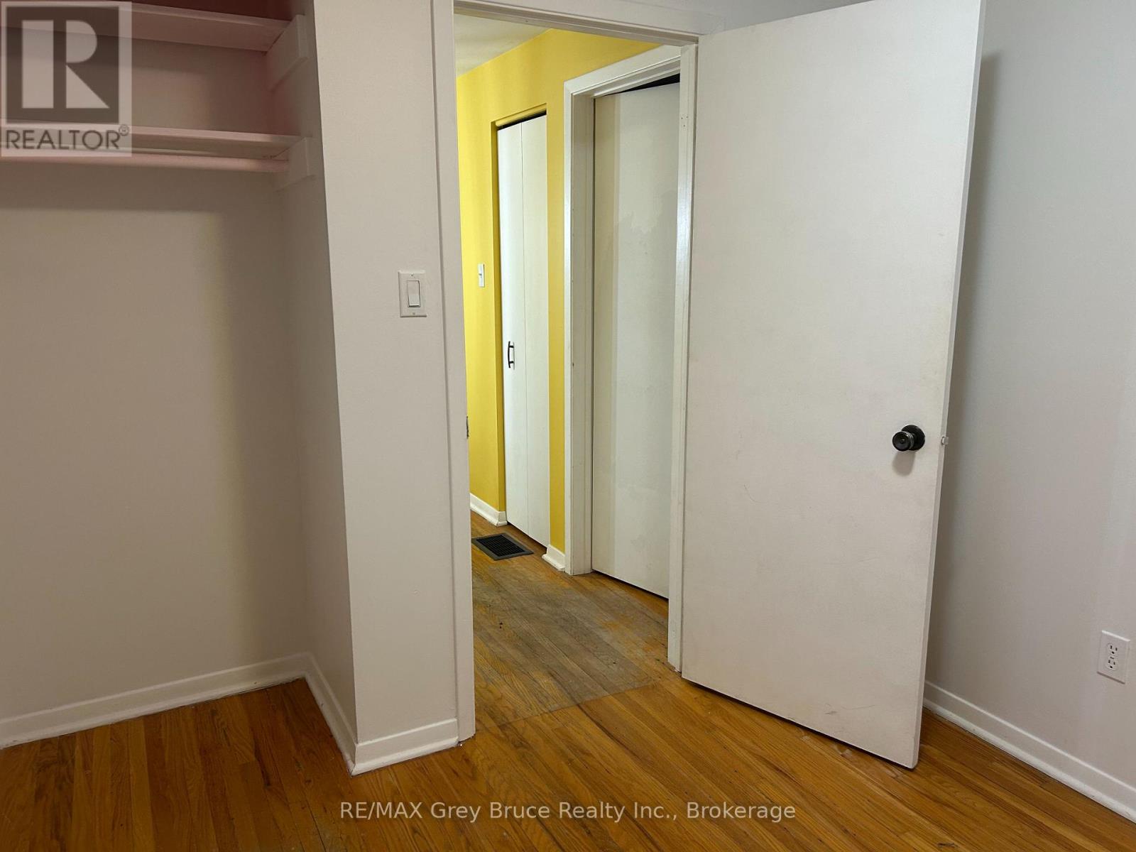 206 6th Avenue E, Owen Sound, Ontario  N4K 2T3 - Photo 15 - X12496056