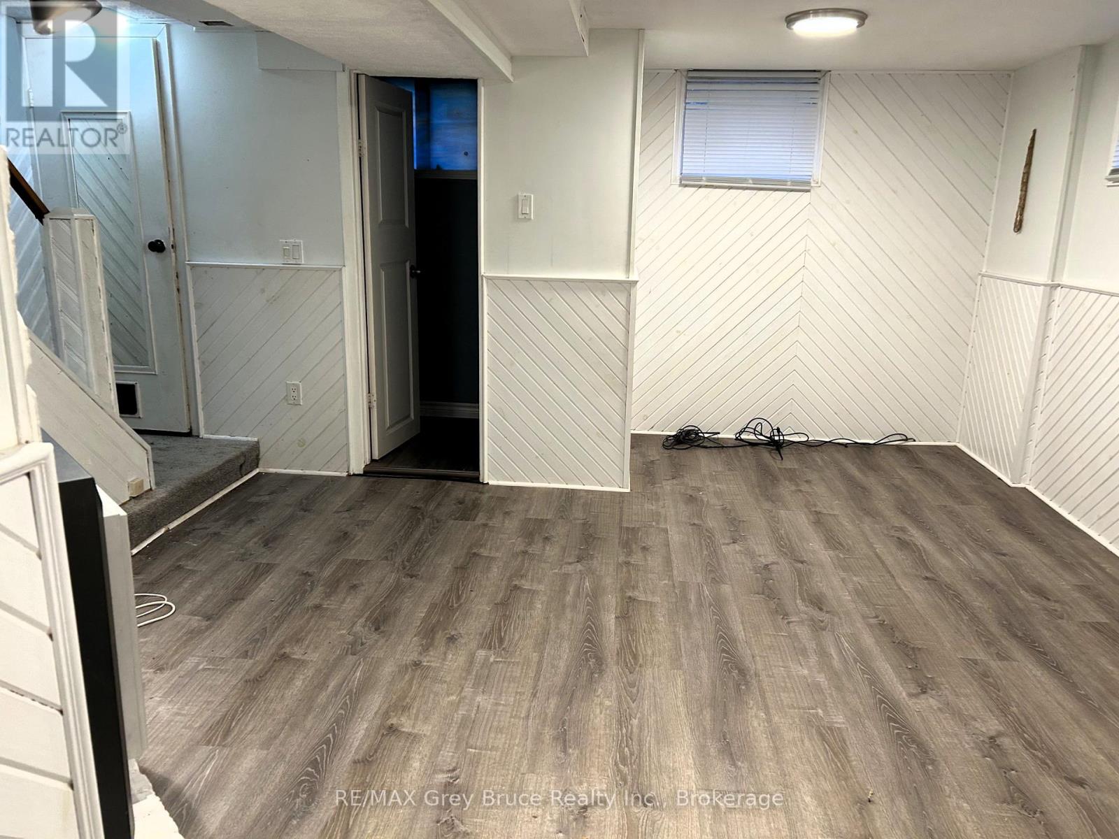 206 6th Avenue E, Owen Sound, Ontario  N4K 2T3 - Photo 18 - X12496056