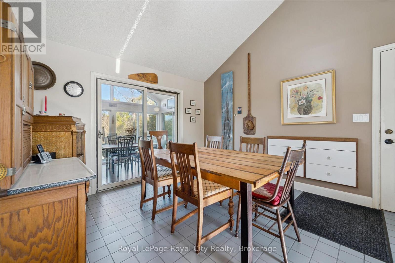 8060 Wellington Rd 18 Road, Centre Wellington, Ontario  N1M 2W5 - Photo 18 - X12496076