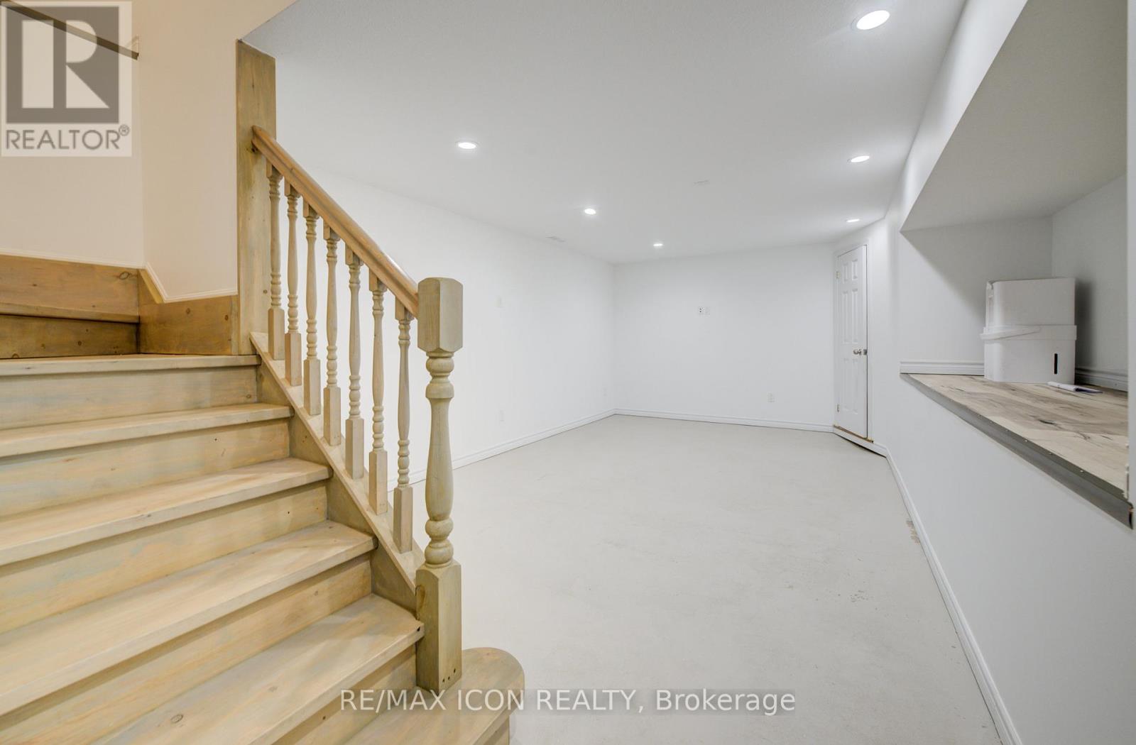 31 Pellister Street, Minto, Ontario  N0G 1Z0 - Photo 35 - X12495732