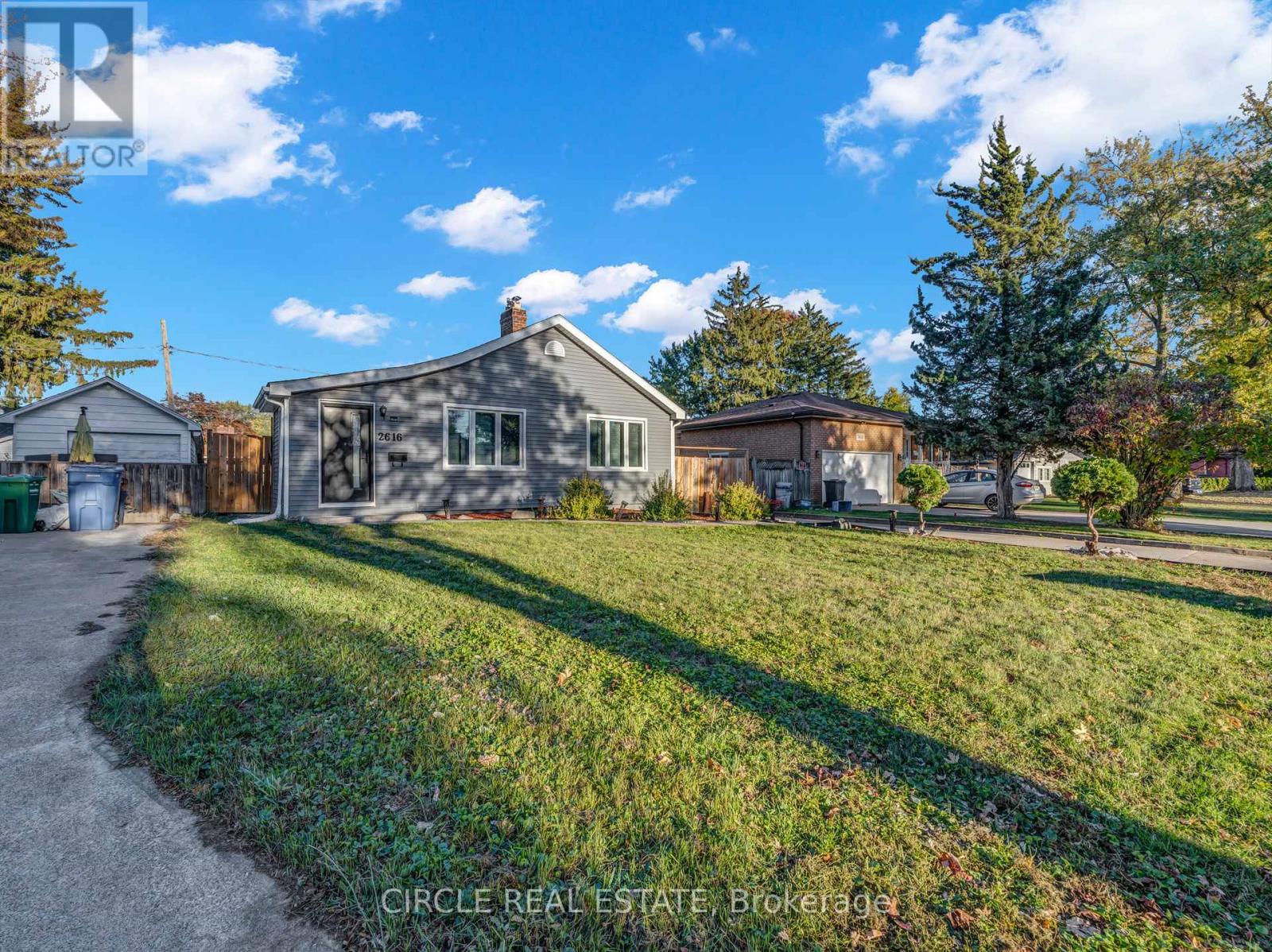 2616 Tourangeau Road, Windsor, Ontario  N8W 4N9 - Photo 2 - X12495820