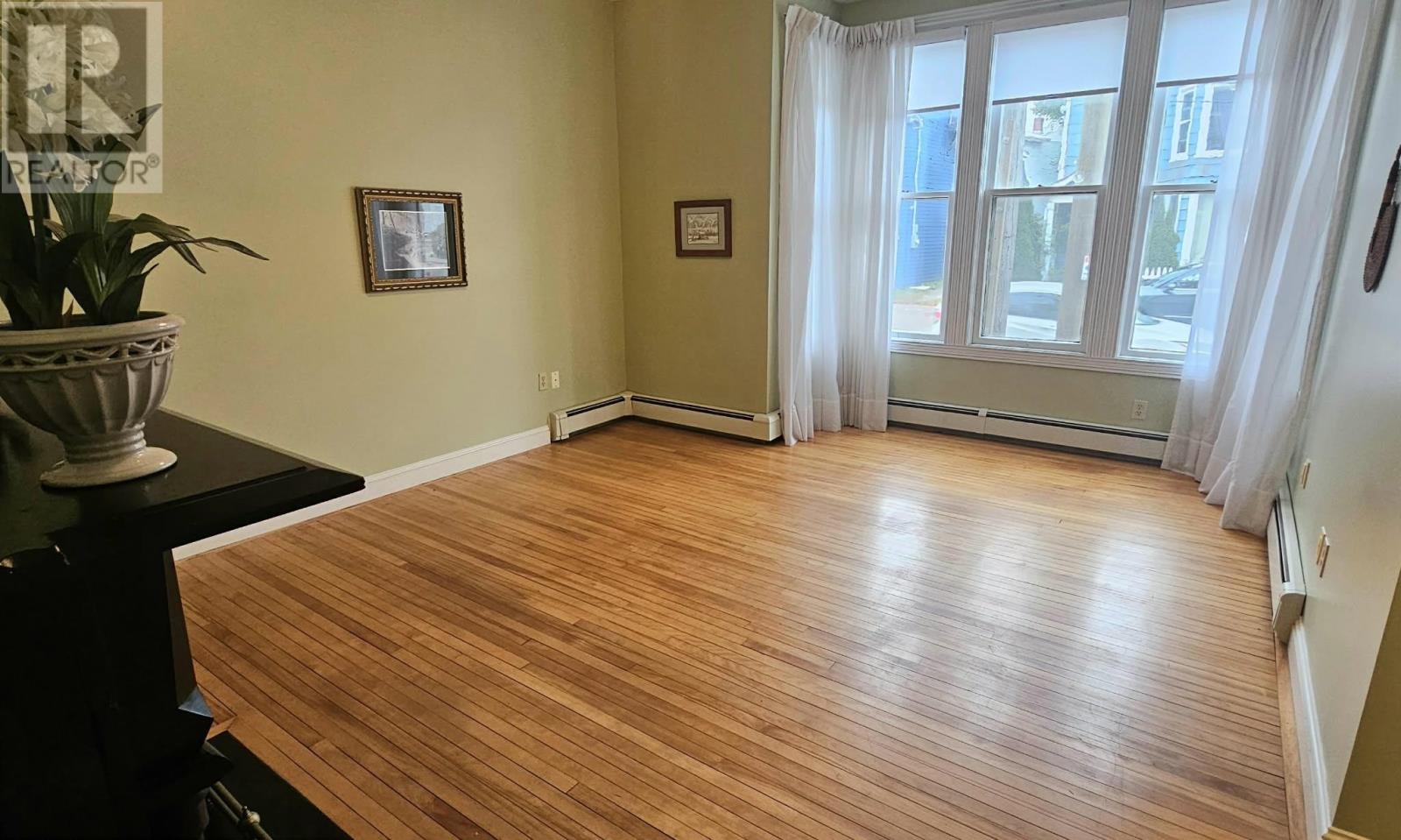 202 Euston Street, Charlottetown, Prince Edward Island  C1A 1W8 - Photo 11 - 202526997