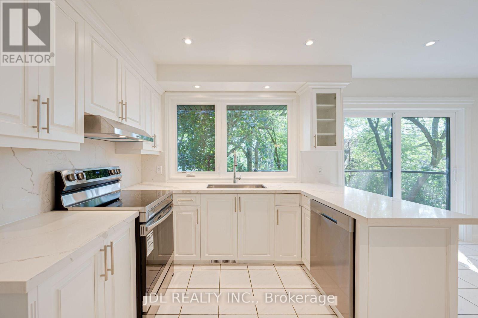 537 Blythwood Road, Toronto, Ontario  M4N 1B4 - Photo 10 - C12495834