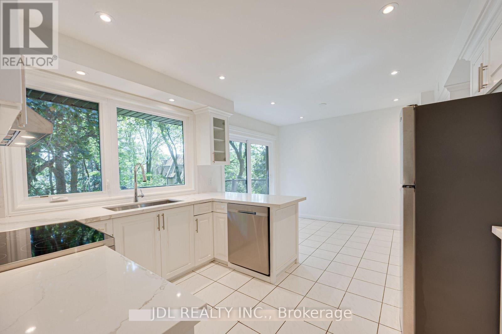 537 Blythwood Road, Toronto, Ontario  M4N 1B4 - Photo 11 - C12495834