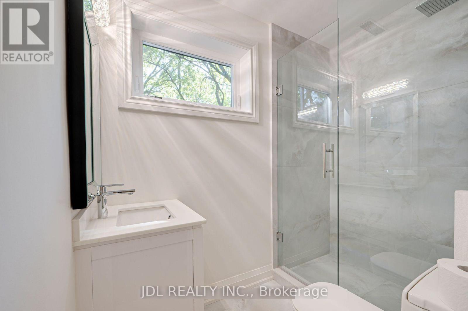 537 Blythwood Road, Toronto, Ontario  M4N 1B4 - Photo 19 - C12495834