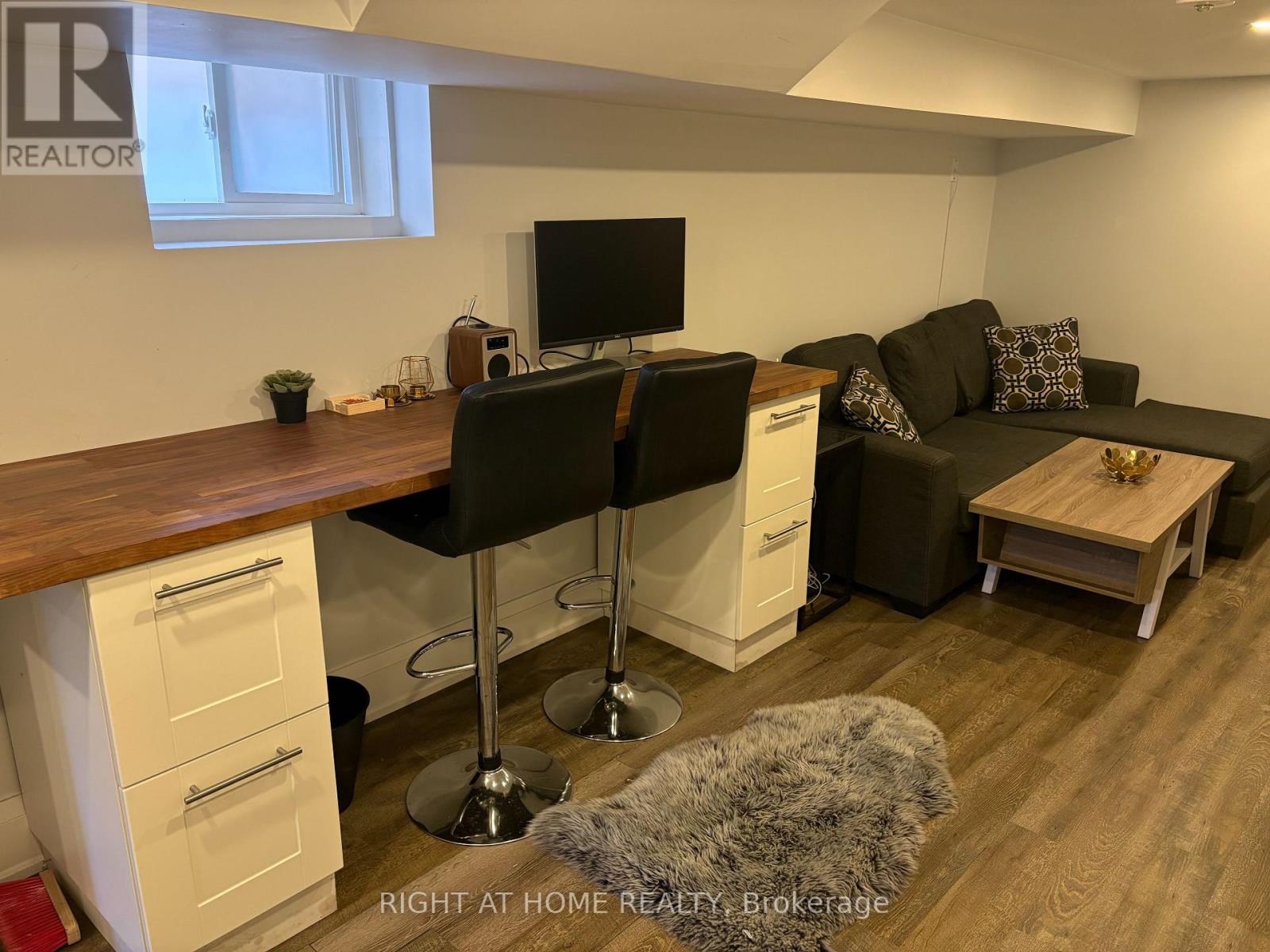 Lower - 39 Amherst Avenue, Toronto, Ontario  M6E 1Z2 - Photo 6 - C12495872