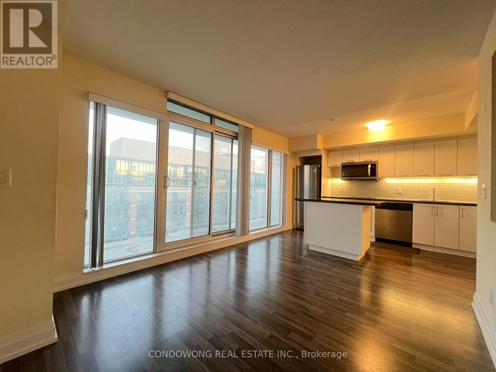 E1005 - 555 Wilson Avenue, Toronto, Ontario  M3H 0C5 - Photo 2 - C12495932