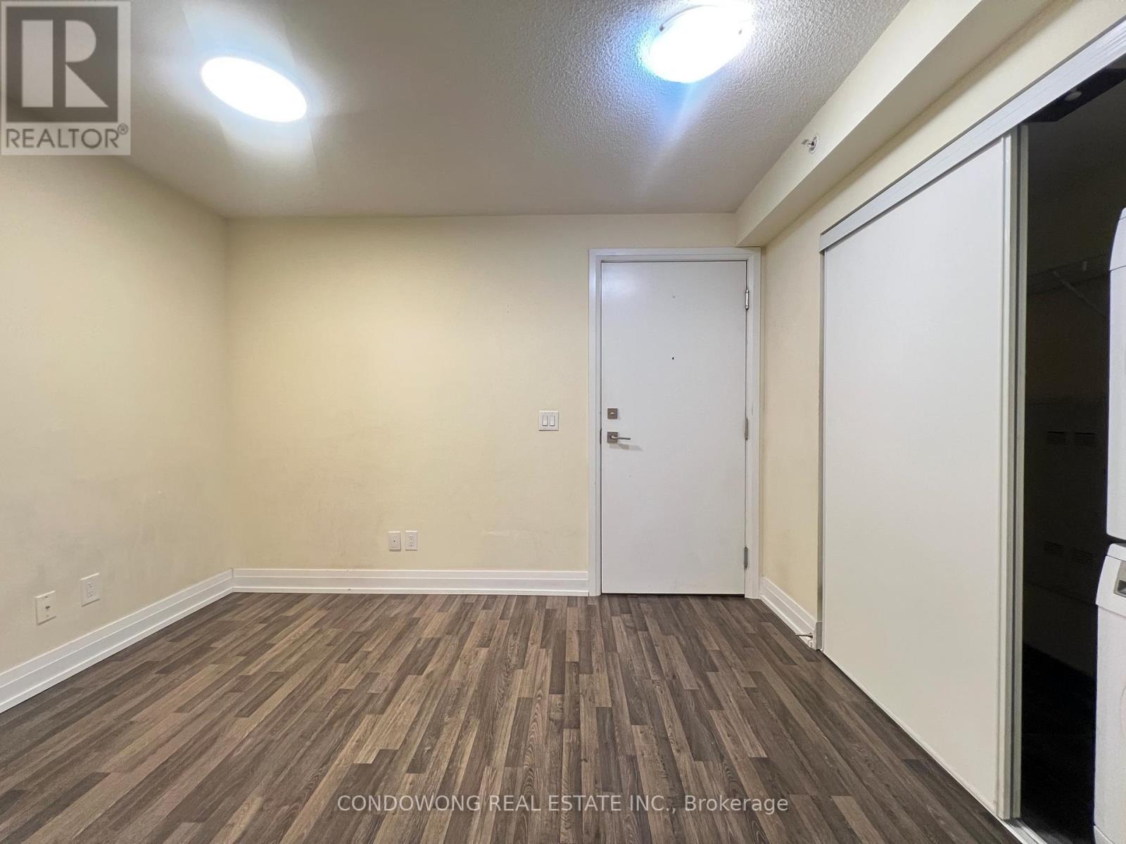 E1005 - 555 Wilson Avenue, Toronto, Ontario  M3H 0C5 - Photo 4 - C12495932