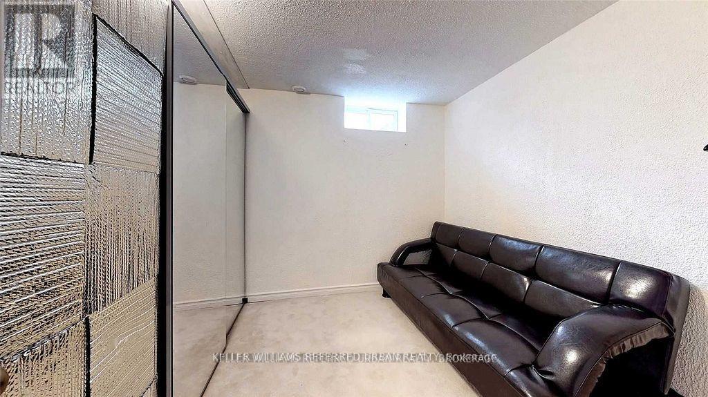 Lower - 3 Robert Hicks Drive, Toronto, Ontario  M2R 3R1 - Photo 5 - C12496002