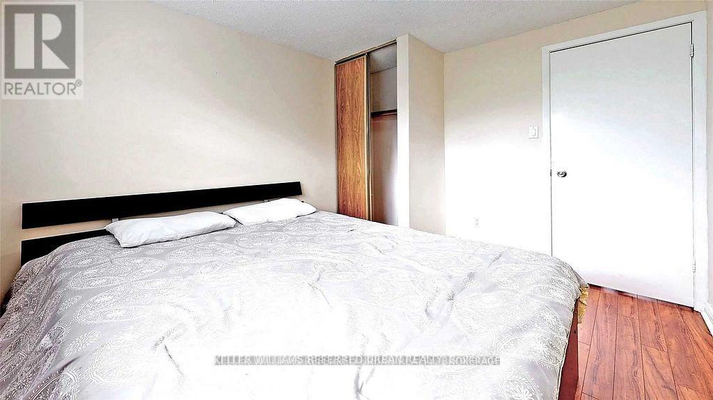 Lower - 3 Robert Hicks Drive, Toronto, Ontario  M2R 3R1 - Photo 6 - C12496002