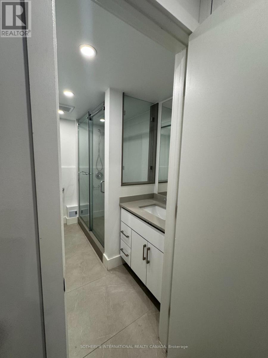 1 - 3879 Bathurst Street, Toronto, Ontario  M3H 3N4 - Photo 10 - C12496040