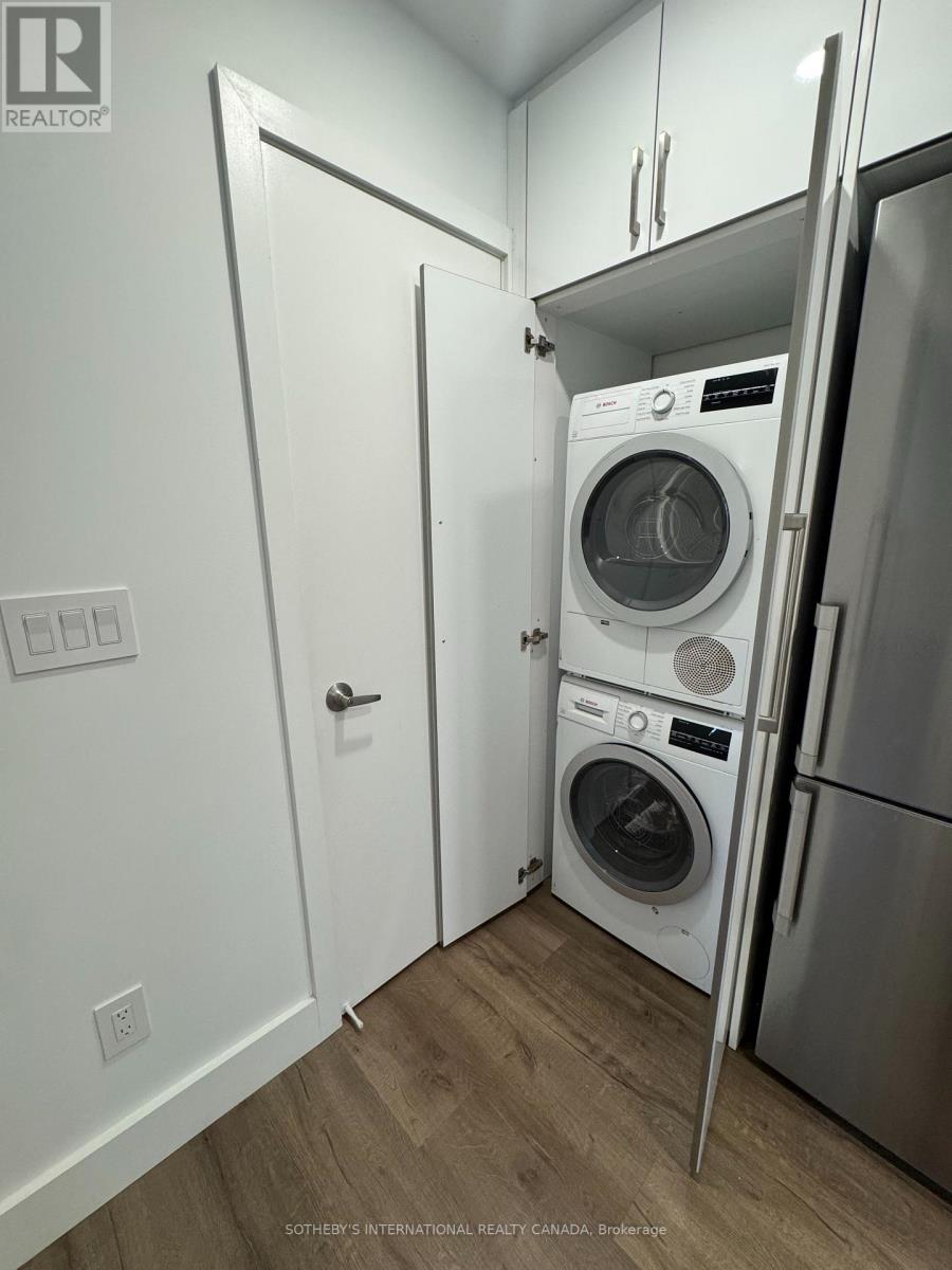 1 - 3879 Bathurst Street, Toronto, Ontario  M3H 3N4 - Photo 16 - C12496040