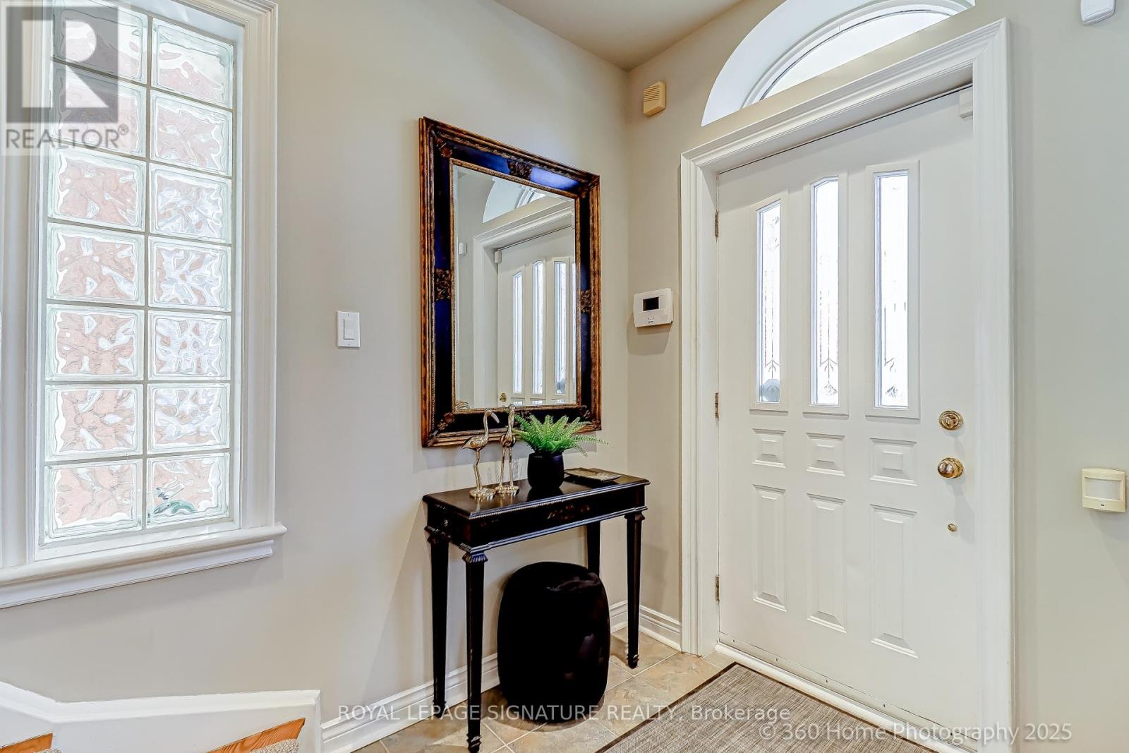 343 Cranbrooke Avenue, Toronto, Ontario  M5M 1N2 - Photo 8 - C12496050