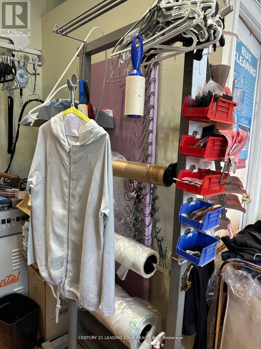 6 & 7 - 840 Church Street, Toronto, Ontario  M4W 3Y5 - Photo 10 - C12496064