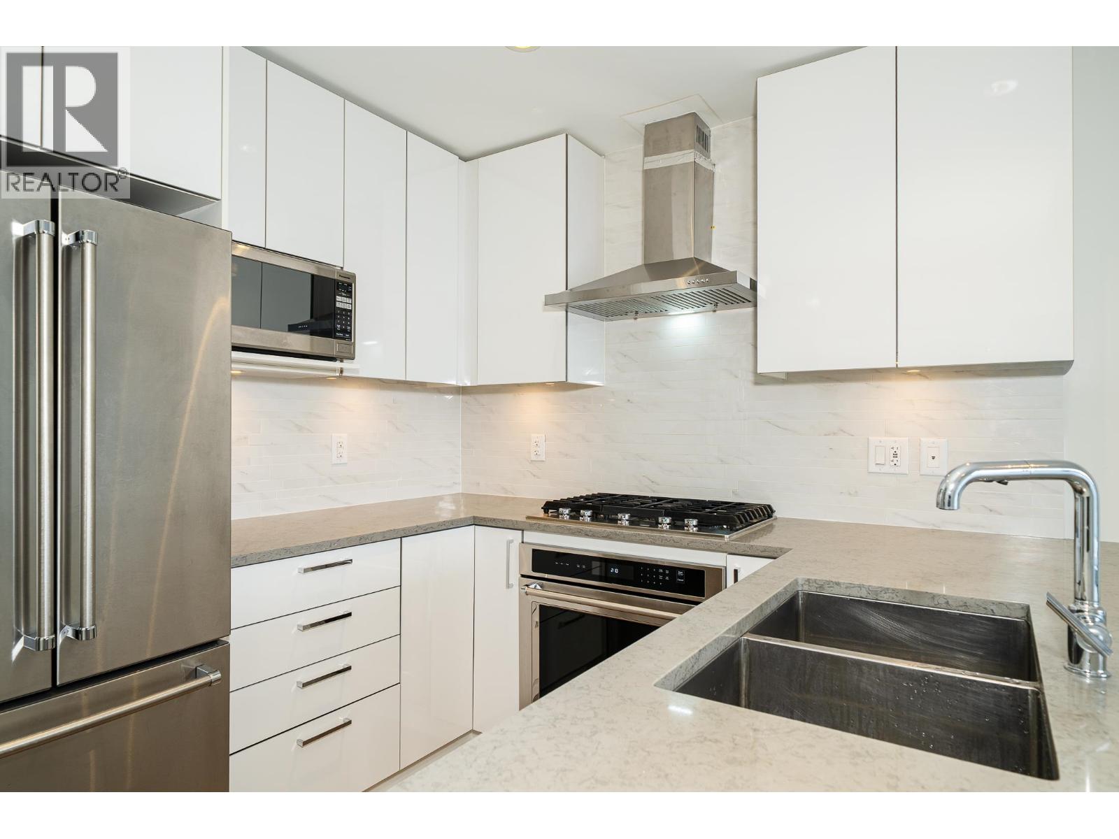 2601 1788 Gilmore Avenue, Burnaby, British Columbia  V5C 0L5 - Photo 4 - R3063473