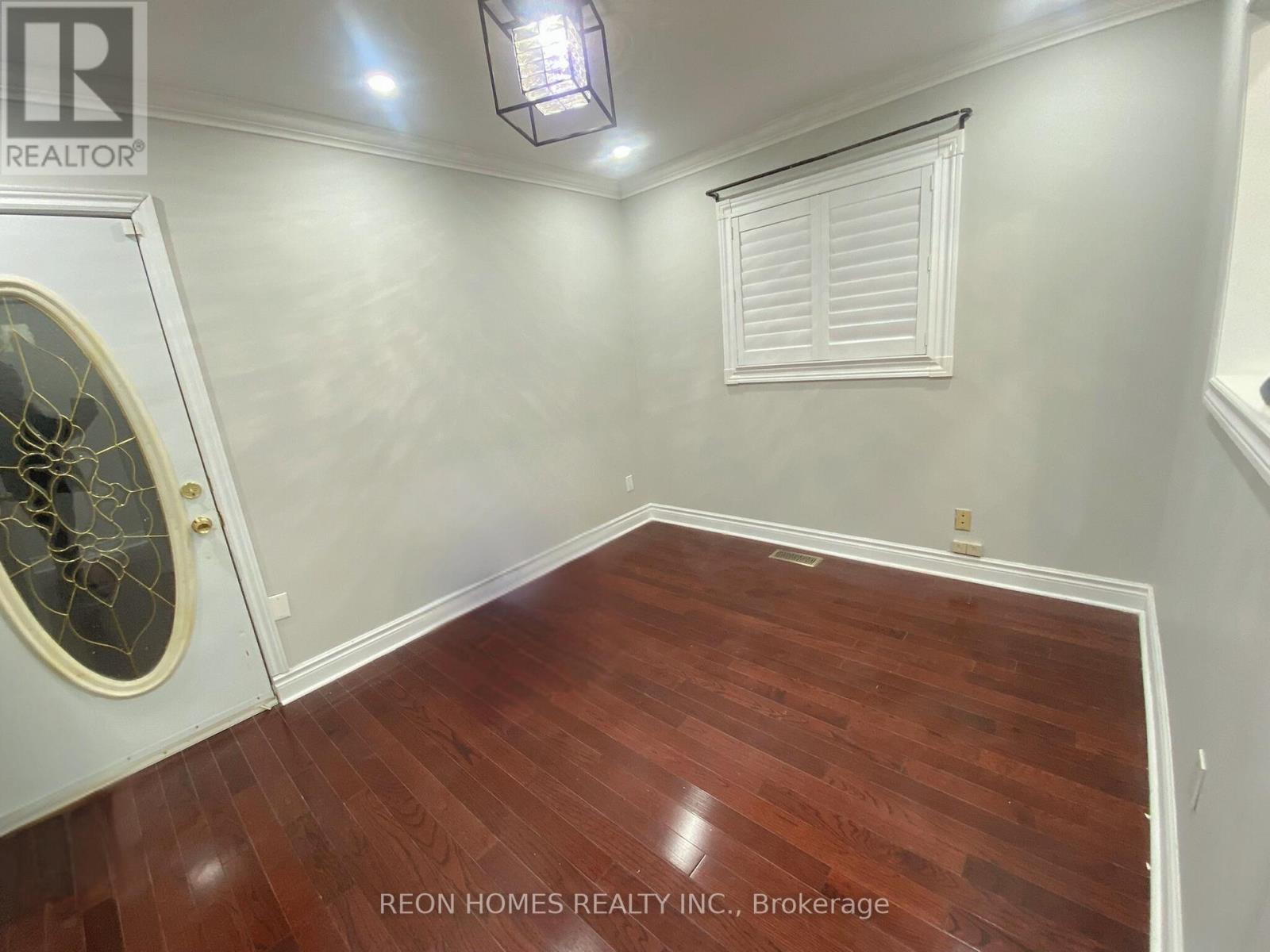 (Main) - 724 Sheppard Avenue, Pickering, Ontario  L1V 1G5 - Photo 7 - E12495690