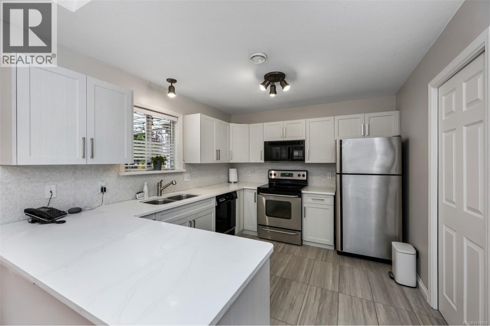 111 Mckinstry Rd, Duncan, British Columbia  V9L 5E4 - Photo 6 - 1018558