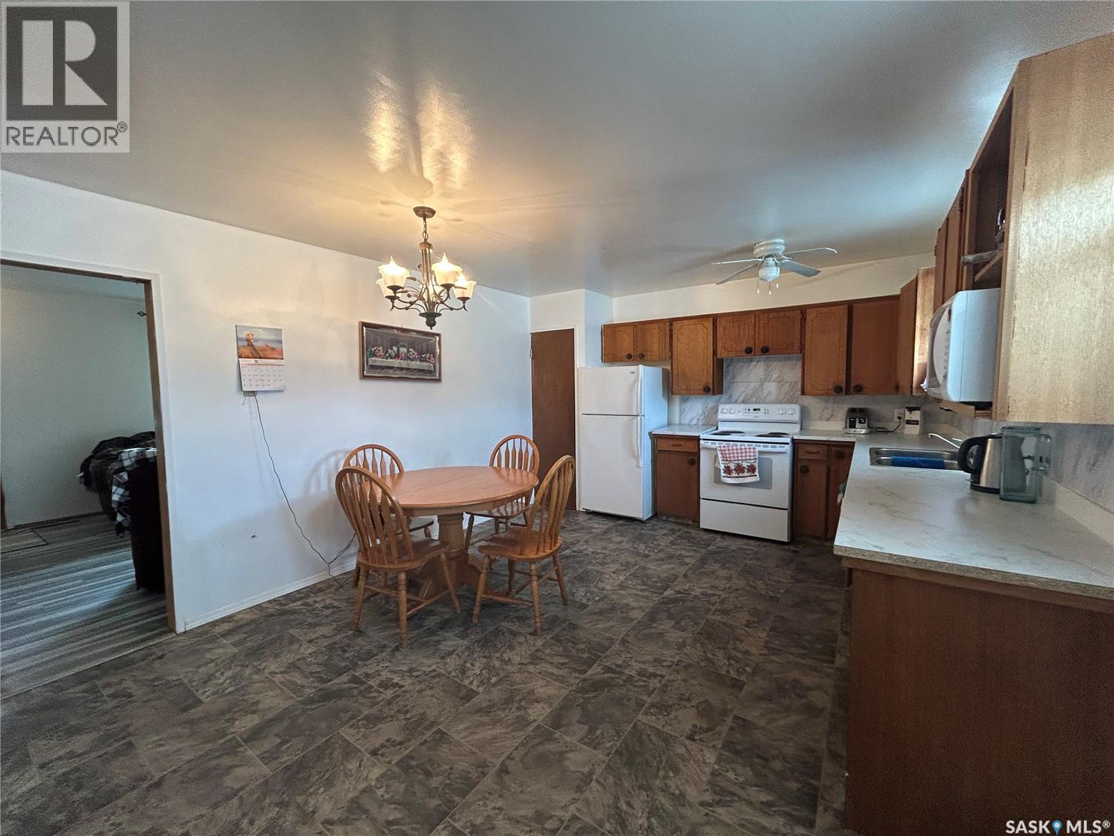 1111 100th Avenue, Tisdale, Saskatchewan  S0E 1T0 - Photo 12 - SK022091