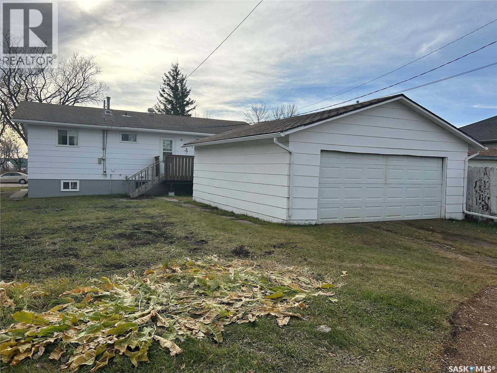 1111 100th Avenue, Tisdale, Saskatchewan  S0E 1T0 - Photo 5 - SK022091
