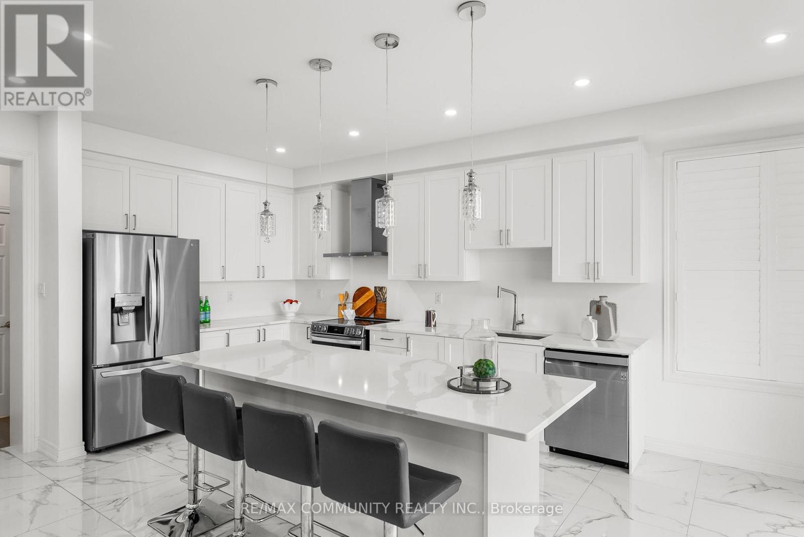 169 Auckland Drive, Whitby, Ontario  L1P 0J2 - Photo 14 - E12495862