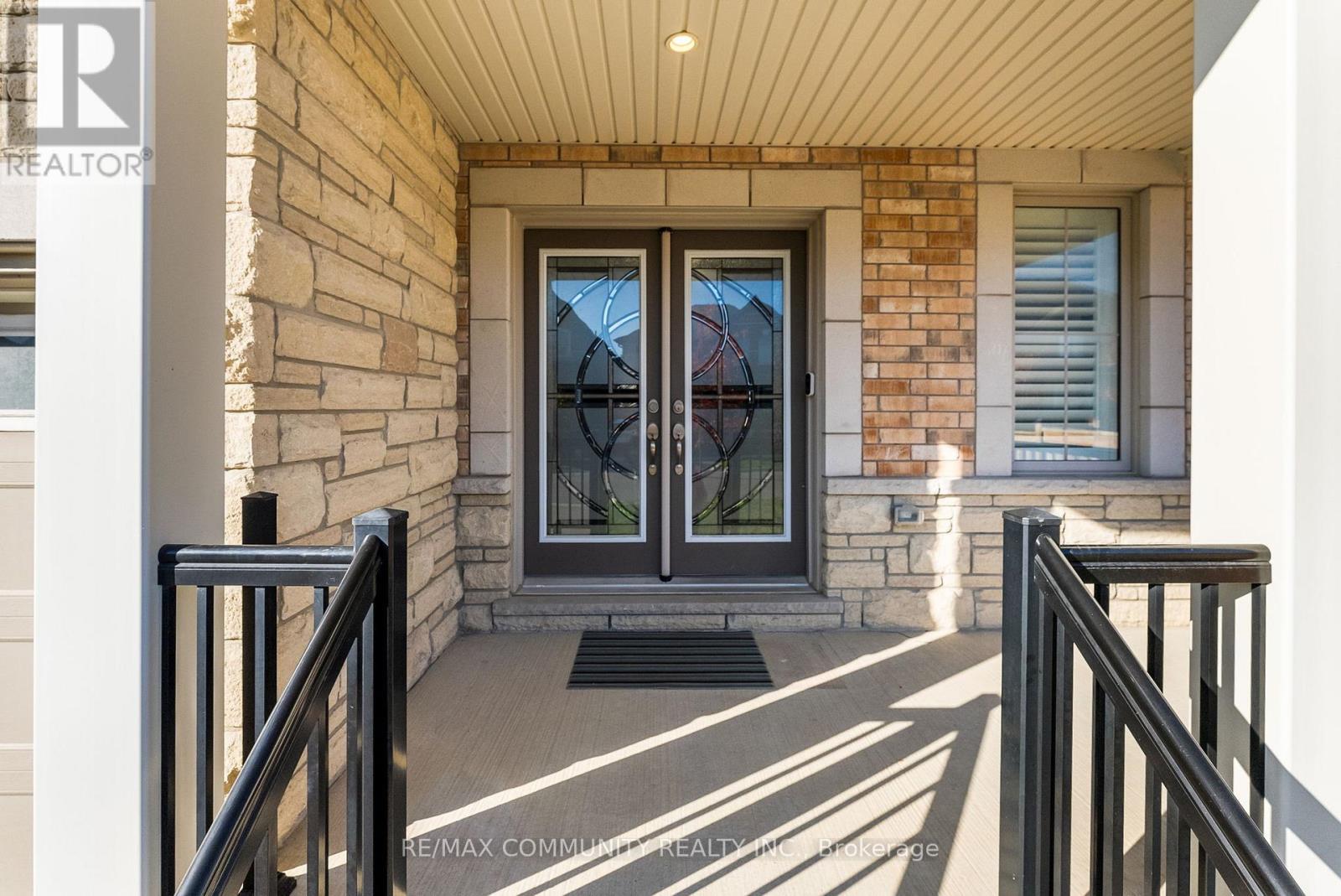 169 Auckland Drive, Whitby, Ontario  L1P 0J2 - Photo 5 - E12495862