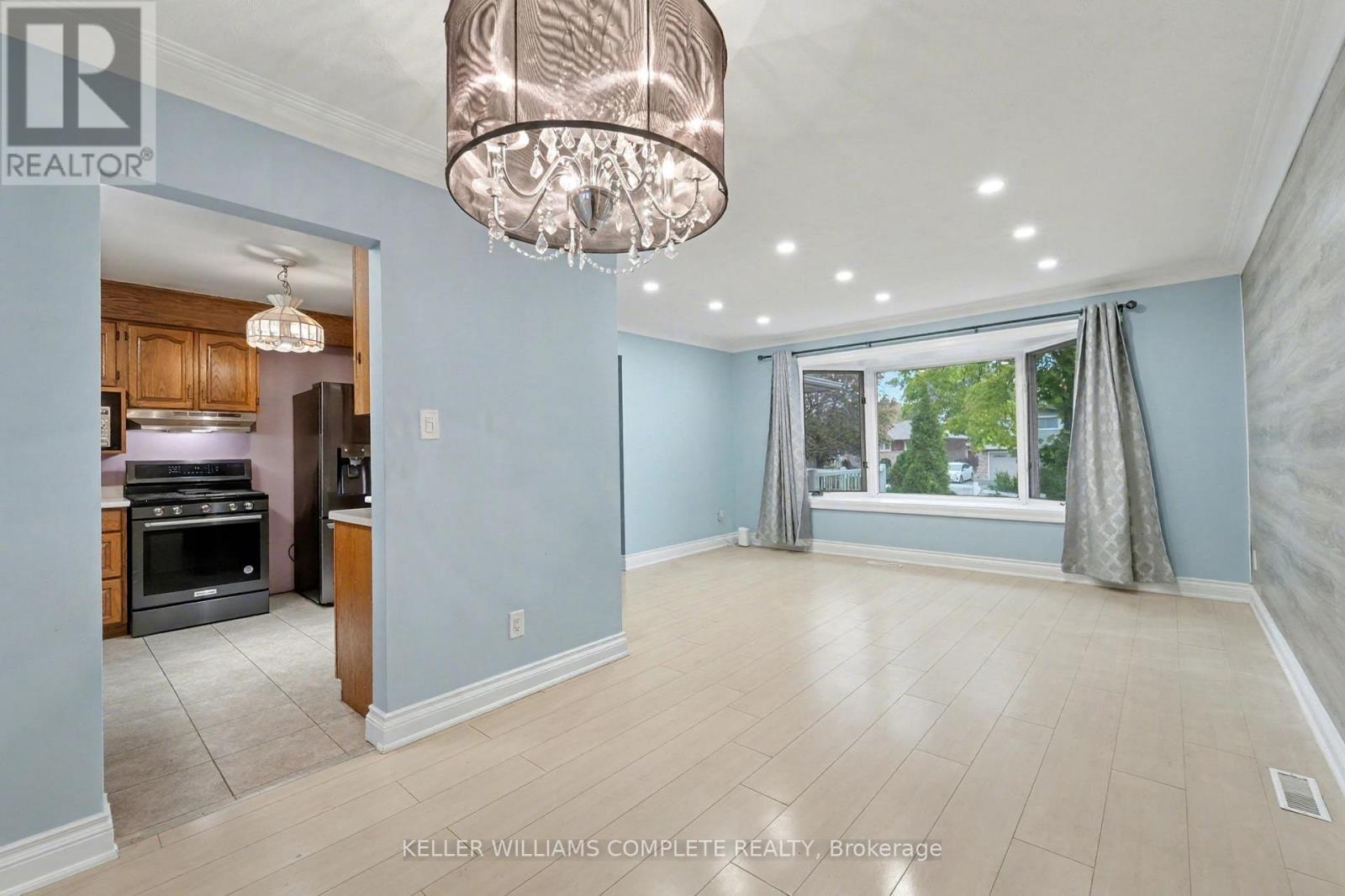 512 Finucane Street, Oshawa, Ontario  L1J 5L3 - Photo 10 - E12495980