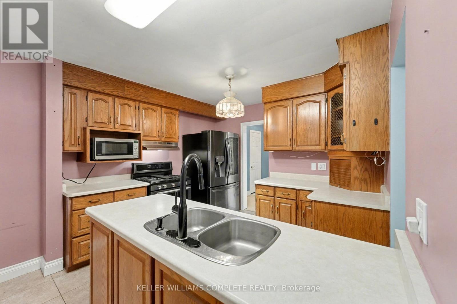 512 Finucane Street, Oshawa, Ontario  L1J 5L3 - Photo 15 - E12495980