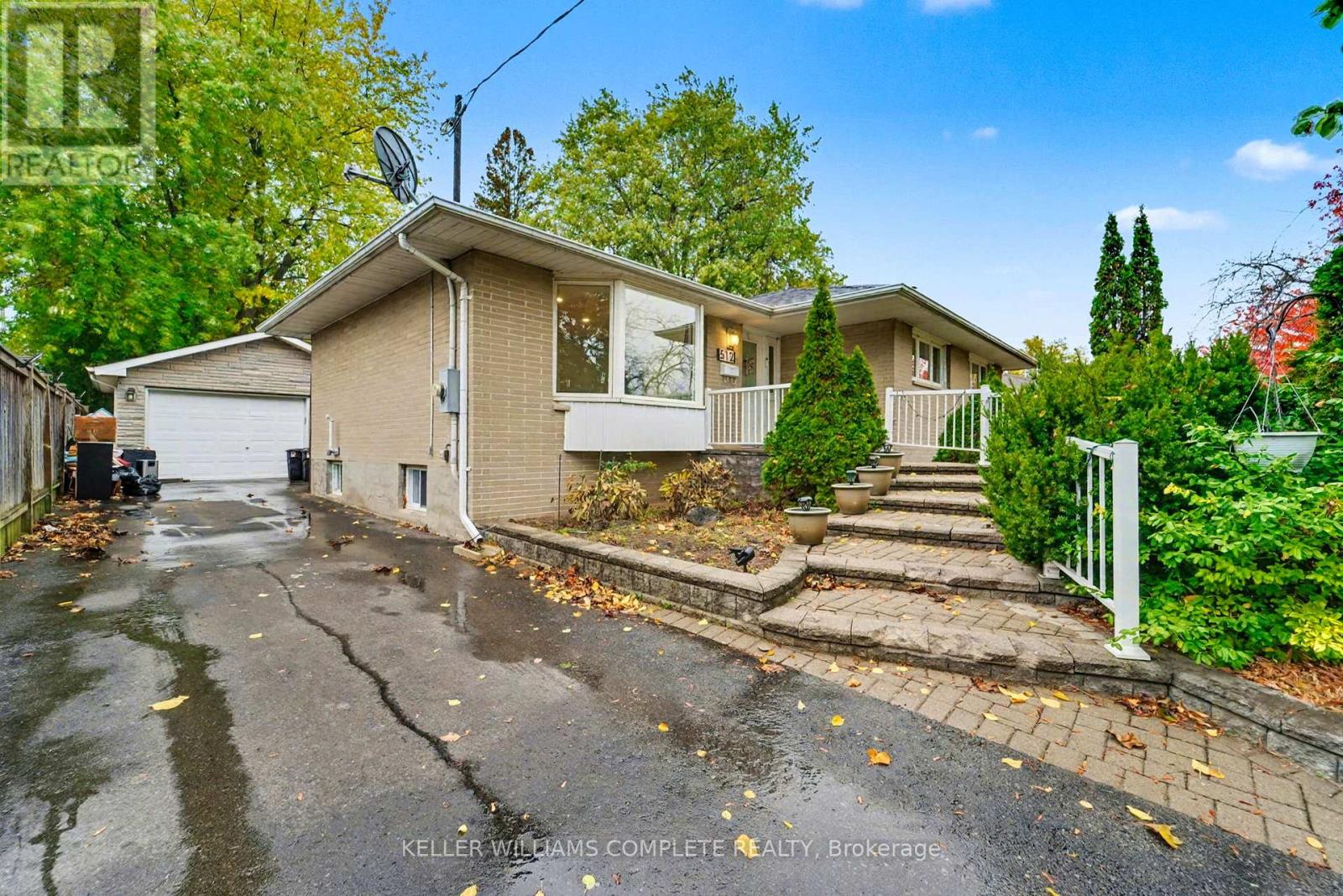 512 Finucane Street, Oshawa, Ontario  L1J 5L3 - Photo 2 - E12495980