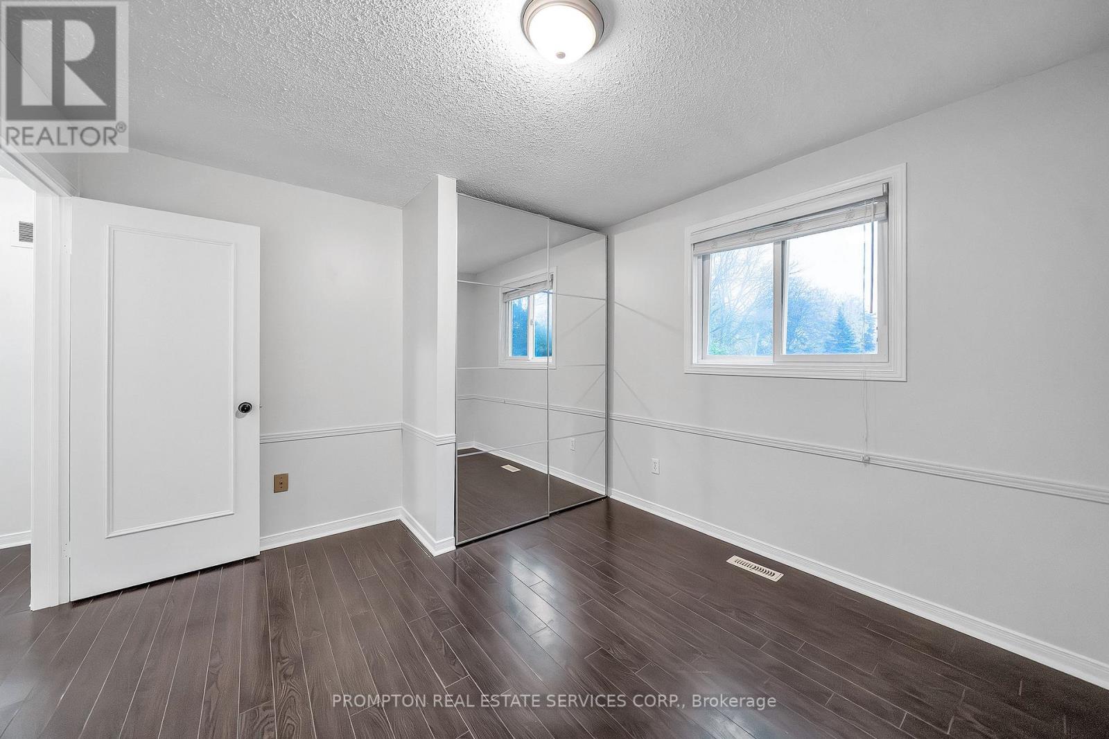 39 Frost Drive, Whitby, Ontario  L1P 1C8 - Photo 10 - E12496006