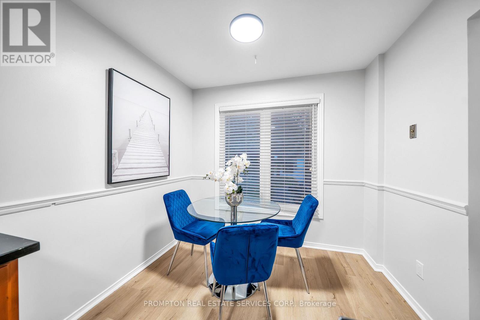 39 Frost Drive, Whitby, Ontario  L1P 1C8 - Photo 6 - E12496006