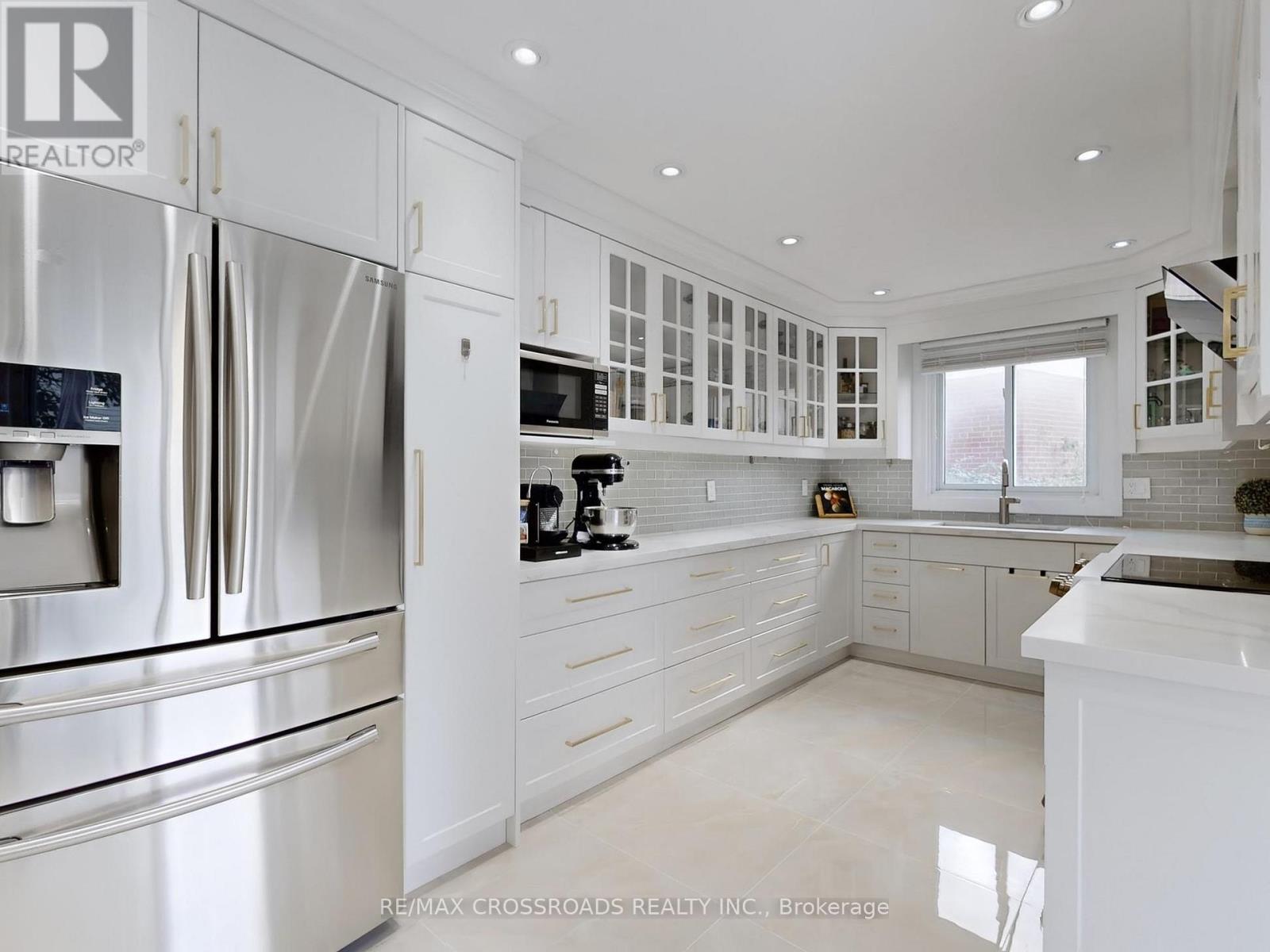 49 King Louis Crescent, Toronto, Ontario  M1T 2X1 - Photo 12 - E12496084