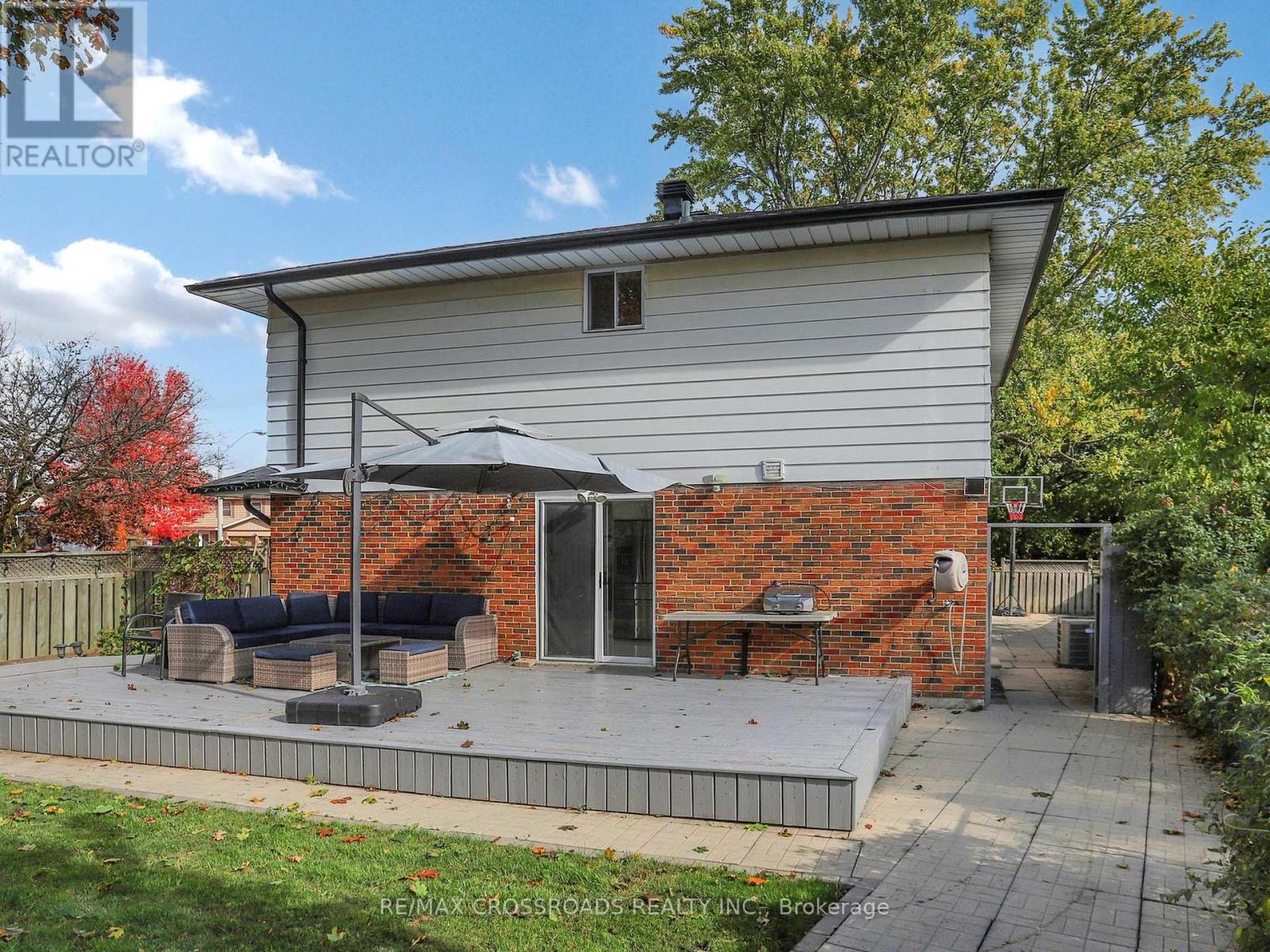 49 King Louis Crescent, Toronto, Ontario  M1T 2X1 - Photo 38 - E12496084