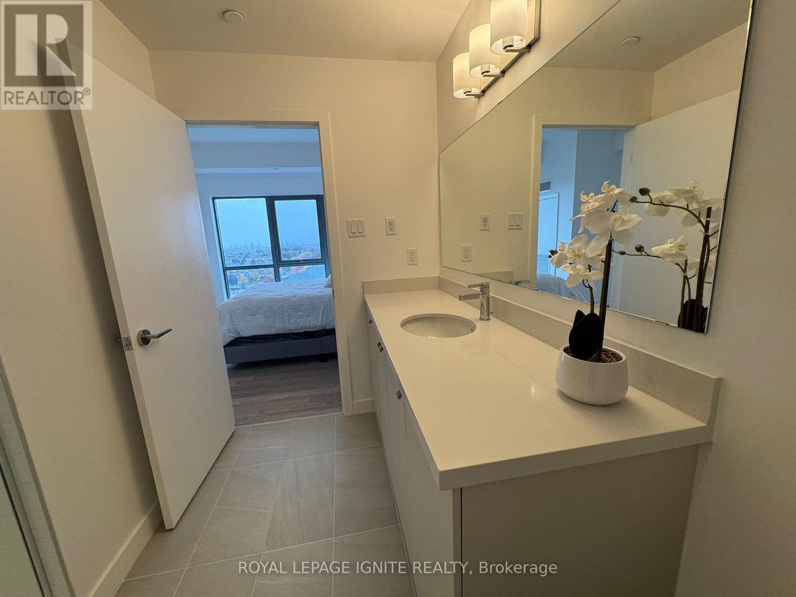 1103 - 55 Clarington Boulevard, Clarington, Ontario  L1C 7J4 - Photo 6 - E12496088