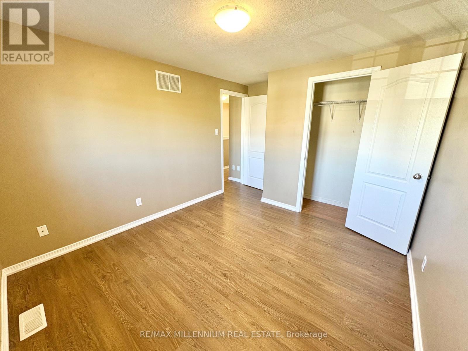 88 Warman Street, New Tecumseth, Ontario  L9R 0C1 - Photo 18 - N12419383