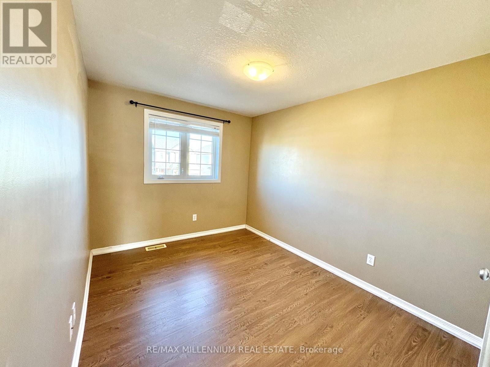 88 Warman Street, New Tecumseth, Ontario  L9R 0C1 - Photo 20 - N12419383