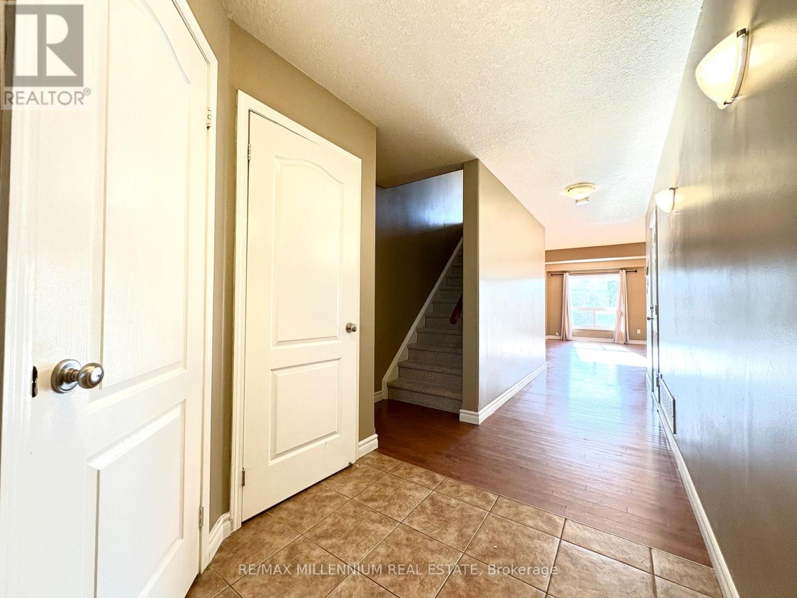 88 Warman Street, New Tecumseth, Ontario  L9R 0C1 - Photo 22 - N12419383